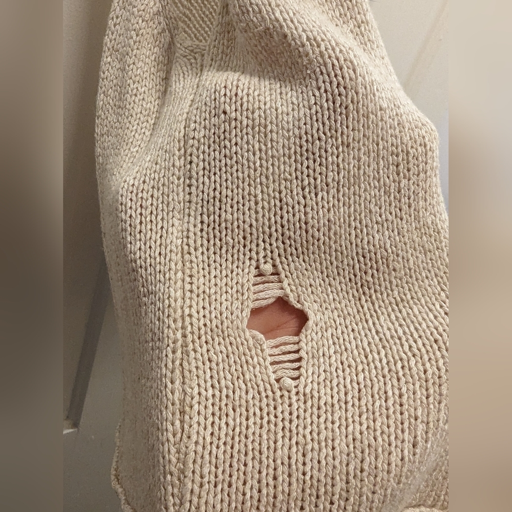 Brandy Melville Knit Crop Top Tank - Picture 3 of 6
